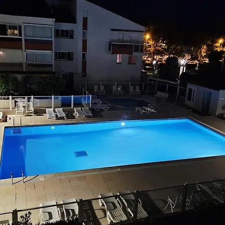 Lejlighed - 50m Et Pietonnes, 300m Port - Piscine - Parking *